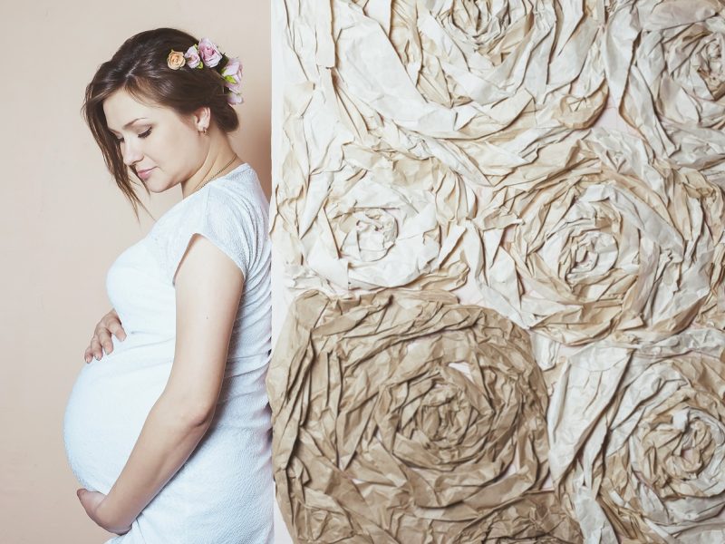 هل من الطبيعي أن يكون لديك إفرازات واضحة في بداية الحمل؟