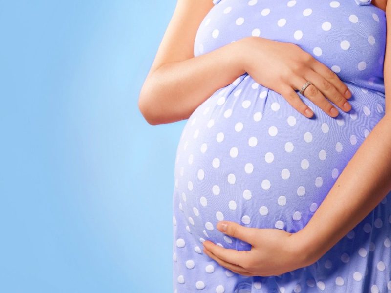 علامات الحمل المبكرة الاكيدة وأعراض غير طبيعية في الجسم